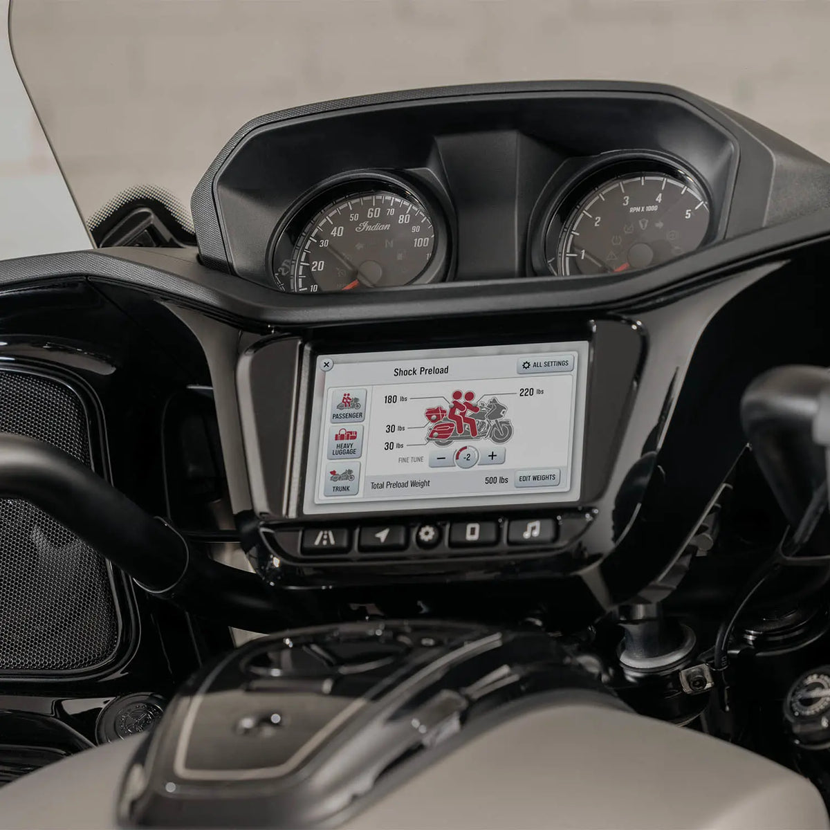 Electronically Adjustable FOX® Rear Suspension Preload - image 2 of 2
