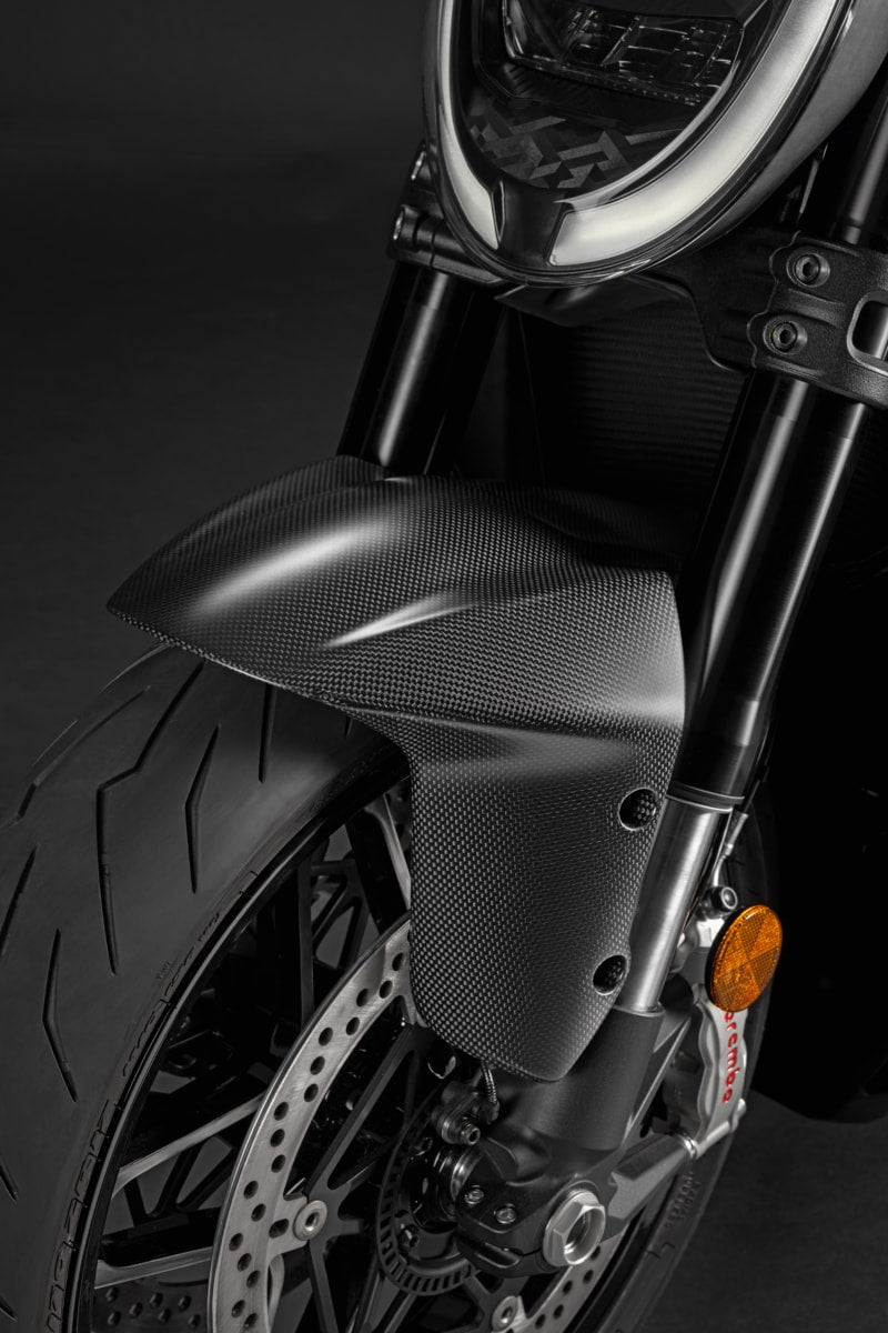 Ducati Carbon front mudguard - 96982251AA