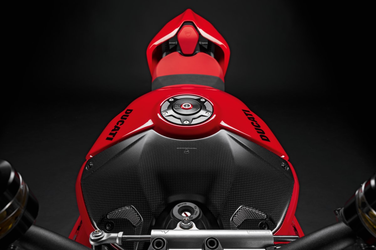 Ducati Carbon tank cover - 96981611AA