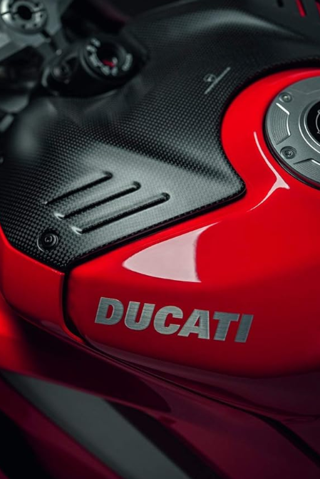 OEM Cover Tank Carbon, DUCATI Panigale V4 /S /R / SP2 96981492AA