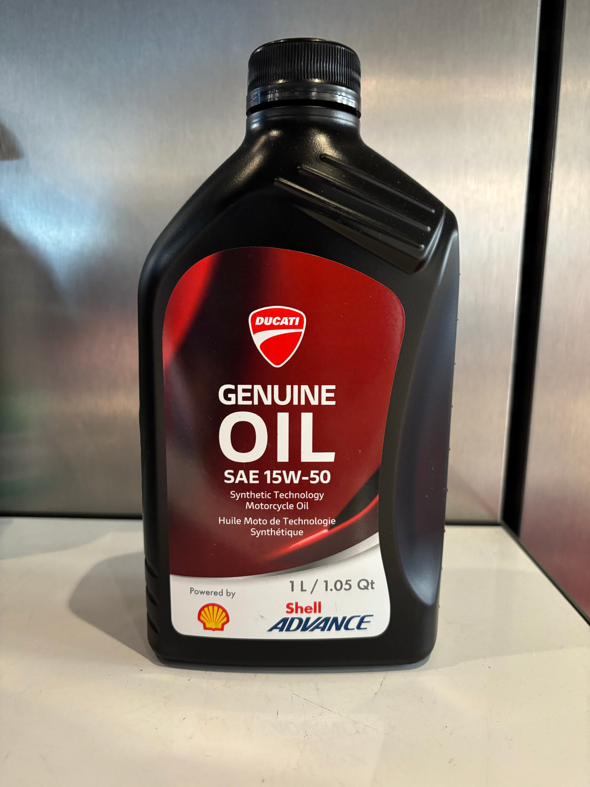 Ducati Genuine Oil powered by Shell Advance SAE 15W-50 — 1 L / 1.05 Qt bottle